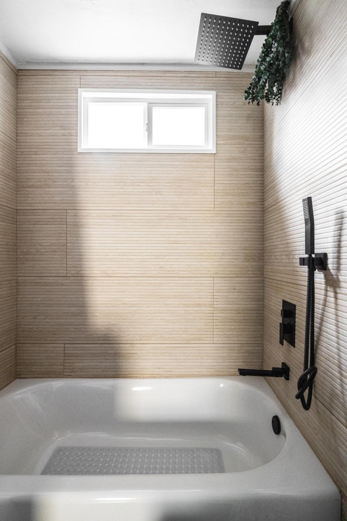 Appartement Mid-Century Modern Retreat In Little Italy à Cleveland Extérieur photo